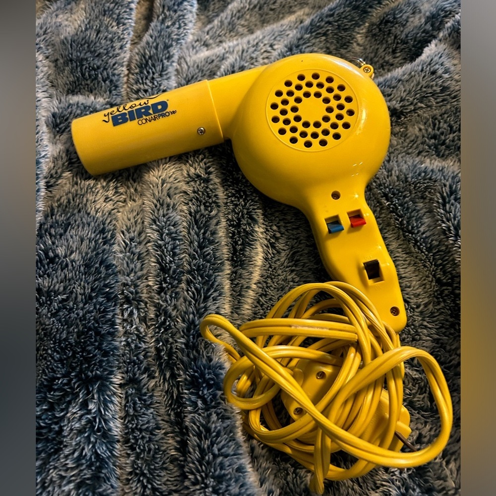 Conair Pro Yellow Bird Hair Dryer Model: YB075GB 1875W 125v AC Tested